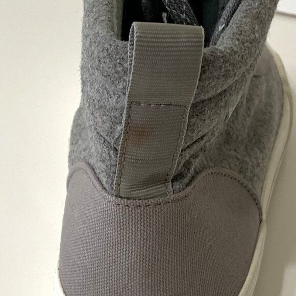 NWOT High-Top Keds Sneakers Women Size 7 Gray Textured - Picture 10 of 10